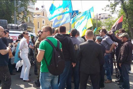 В Киеве ветераны АТО освистали участников «антитрухановского майдана»