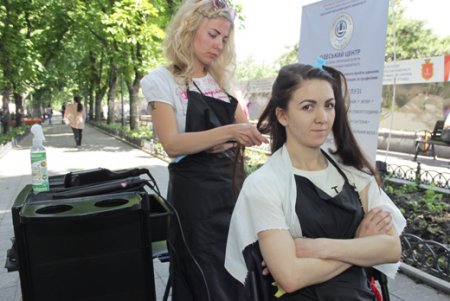 В центре Одессы прошла традиционная ярмарка вакансий