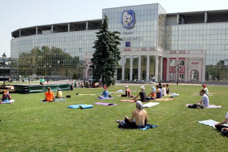 Одесситы отмечают День йоги (фоторепортаж)