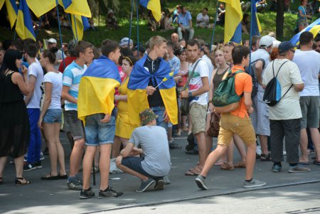 Участники «антитрухановского» митинга не знают, что они против Труханова