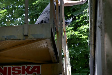 На стене одесской пятиэтажки появилась огромная картина