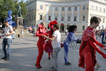 По Приморскому бульвару прошел парад одесских фестивалей
