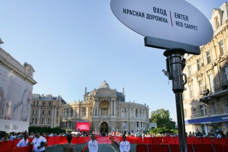 Красная дорожка ОМКФ (фоторепортаж)