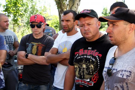 В будущем мотовелоэкстремальном парке устроили субботник (фоторепортаж)