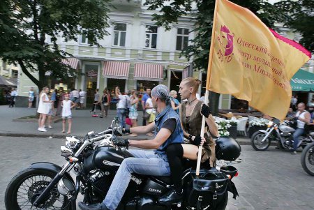 С Одесской опереттой — по улицам Одессы(фоторепортаж)
