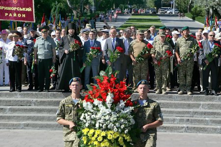Одесса отмечает 75-ю годовщину начала  своей героической обороны (фоторепортаж)