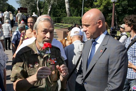 Одесса отмечает 75-ю годовщину начала  своей героической обороны (фоторепортаж)