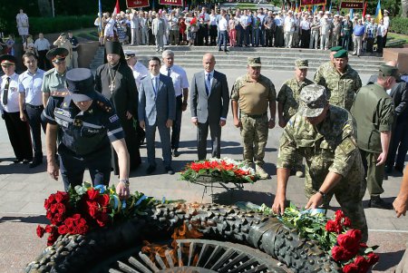 Одесса отмечает 75-ю годовщину начала  своей героической обороны (фоторепортаж)