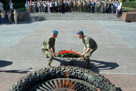 Одесса отмечает 75-ю годовщину начала  своей героической обороны (фоторепортаж)