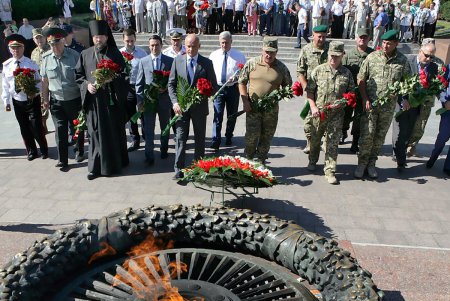 Одесса отмечает 75-ю годовщину начала  своей героической обороны (фоторепортаж)