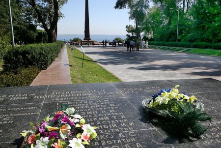 Одесса отмечает 75-ю годовщину начала  своей героической обороны (фоторепортаж)