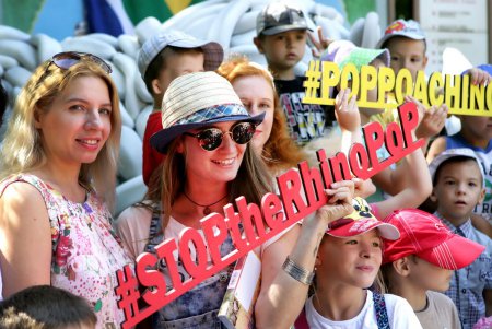 В Одесском зоопарке спасали носорогов (фоторепортаж)