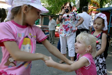 В Одесском зоопарке спасали носорогов (фоторепортаж)