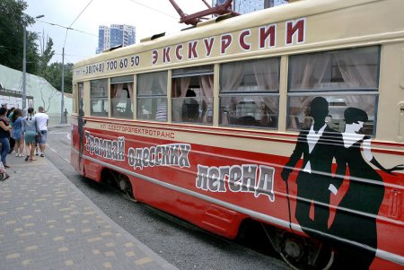 В Одессе появились два туристических трамвайных маршрута (фоторепортаж)