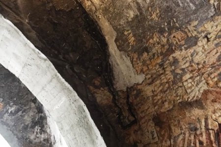 Под Потемкинской лестницей укрепляют несущие конструкции (фото)