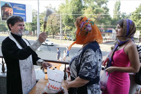 Одесситы празднуют Яблочный Спас (фоторепортаж)
