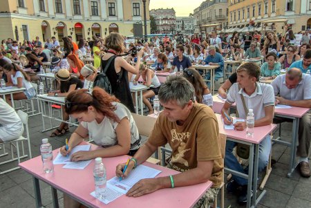 Одесситы написали диктант на украинском языке