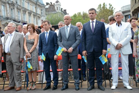 День Независимости на Театральной площади Одессы (фоторепортаж)
