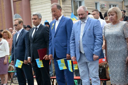 День Независимости на Театральной площади Одессы (фоторепортаж)