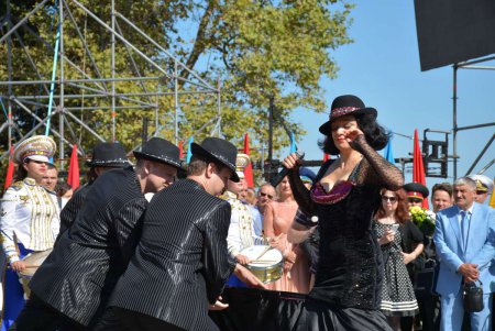 В Одессе День города начался с подъема Флага и «похода» к Дюку (фото)