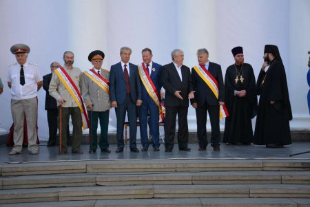 В Одессе День города начался с подъема Флага и «похода» к Дюку (фото)
