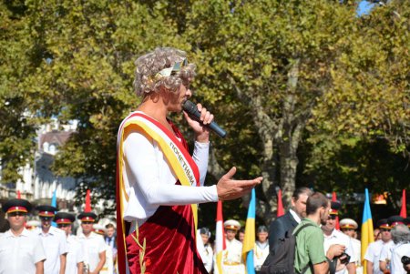 В Одессе День города начался с подъема Флага и «похода» к Дюку (фото)