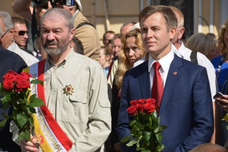 На Греческой площади торжественно открыли памятник одному из основателей Одессы Григорию Маразли