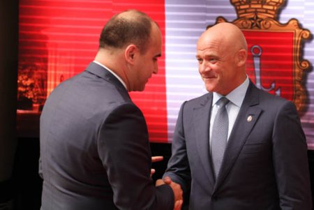 Геннадий Труханов провел прием по случаю Дня Рождения Одессы (фоторепортаж)