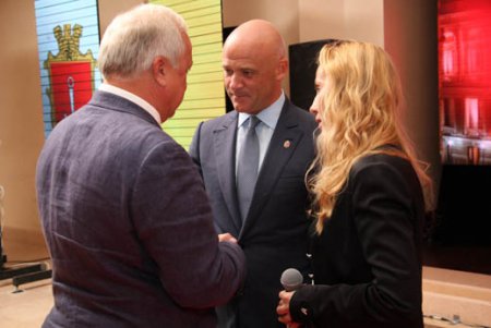 Геннадий Труханов провел прием по случаю Дня Рождения Одессы (фоторепортаж)