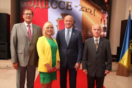 Геннадий Труханов провел прием по случаю Дня Рождения Одессы (фоторепортаж)