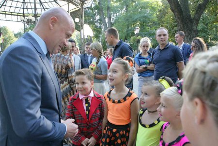 В Горсаду пели о родном городе (фоторепортаж)