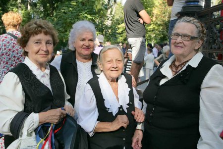 В Горсаду пели о родном городе (фоторепортаж)