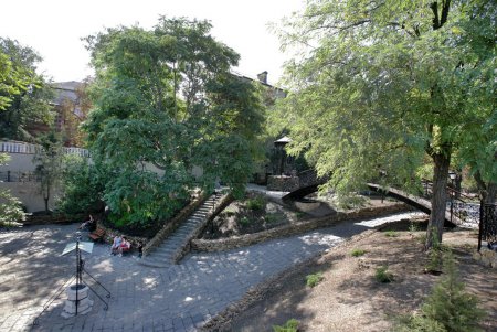 Уголок Старой Одессы уже восстановлен в былой красе (фоторепортаж)