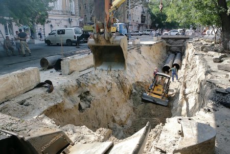 Базарная ждет реконструкцию сетей (фоторепортаж)