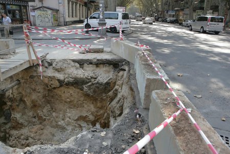Базарная ждет реконструкцию сетей (фоторепортаж)
