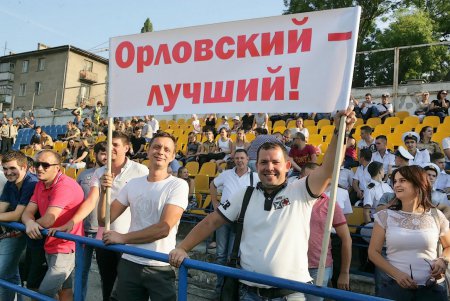 Одесские чиновники и депутаты «погоняли» мяч (фоторепортаж)