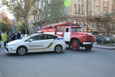 Полиция отпустила подозрительный автобус с улицы Маразлиевской (фото)