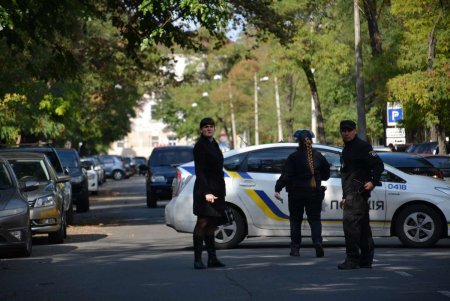 Полиция отпустила подозрительный автобус с улицы Маразлиевской (фото)
