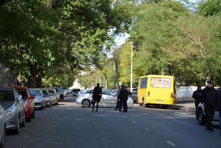 Полиция отпустила подозрительный автобус с улицы Маразлиевской (фото)