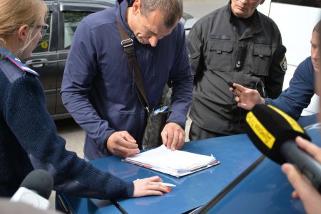 Полиция отпустила подозрительный автобус с улицы Маразлиевской (фото)