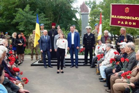 Город-герой отметил День партизанской славы (фоторепортаж)