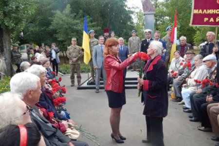 Город-герой отметил День партизанской славы (фоторепортаж)