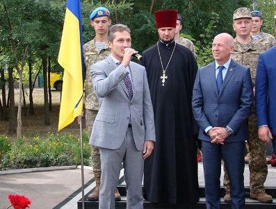 Город-герой отметил День партизанской славы (фоторепортаж)