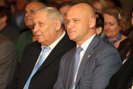 На Морвокзале  прошел вечер с кумиром старшего поколения  одесских телеманов (фото)