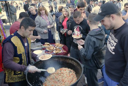 Одесса закружилась в осеннем фестивале (фоторепортаж)