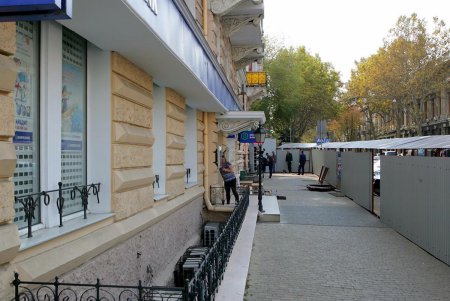 Возле одесского Театра оперы и балета будут реставрировать  примечательный дом (фоторепортаж)