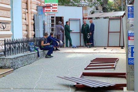Возле одесского Театра оперы и балета будут реставрировать  примечательный дом (фоторепортаж)