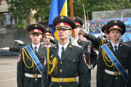 Первая партия новобранцев из Одесской области отправилась в войска (фото)