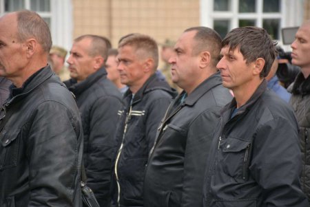 Первая партия новобранцев из Одесской области отправилась в войска (фото)