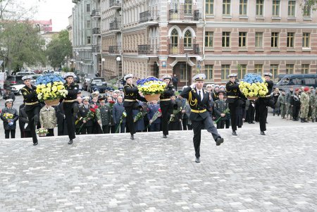По традиции празднования Дня защитника Украины в Одессе начались торжественной церемонией в парке имени Шевченко (фоторепортаж)